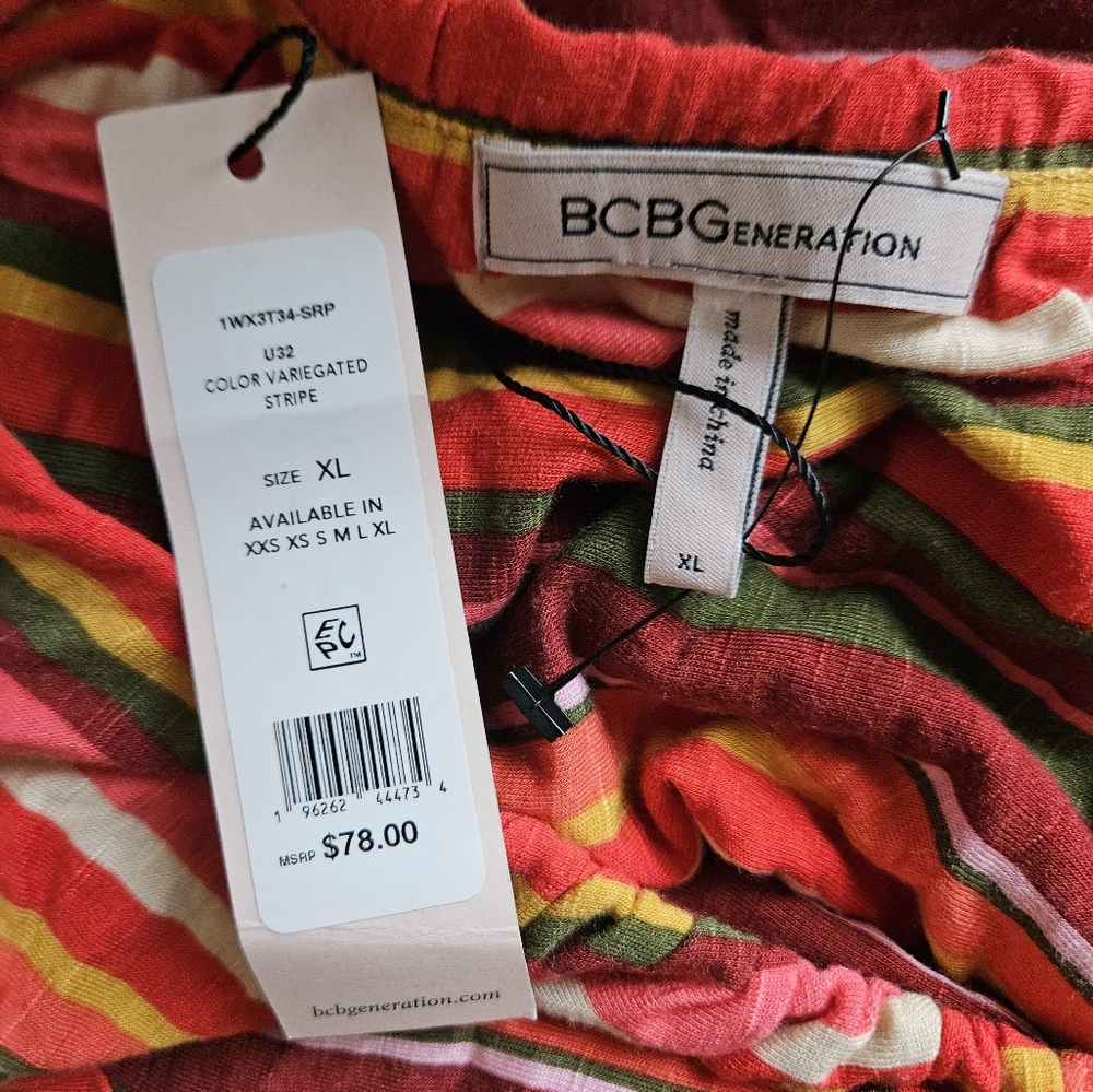 NWT! BCBGeneration Cropped Top XL - Picture 4 of 4